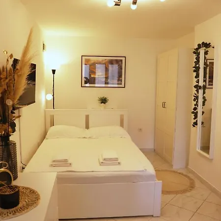Apartment Ap *